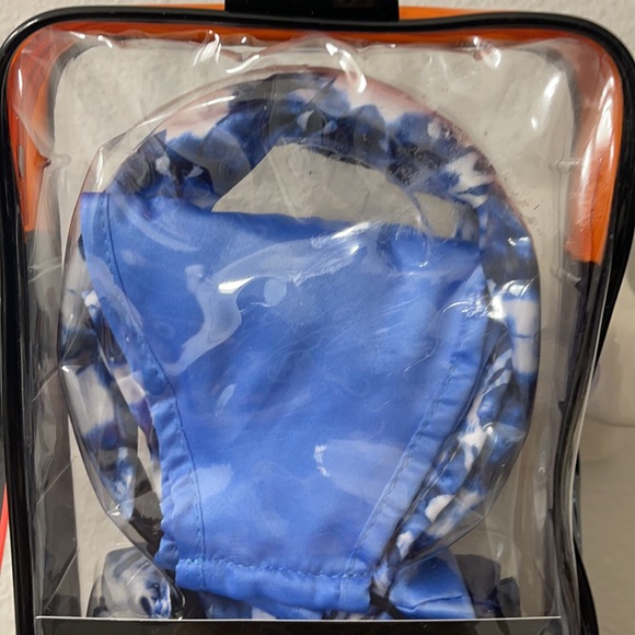 French Connection Mask Package. - Picture 8 of 8